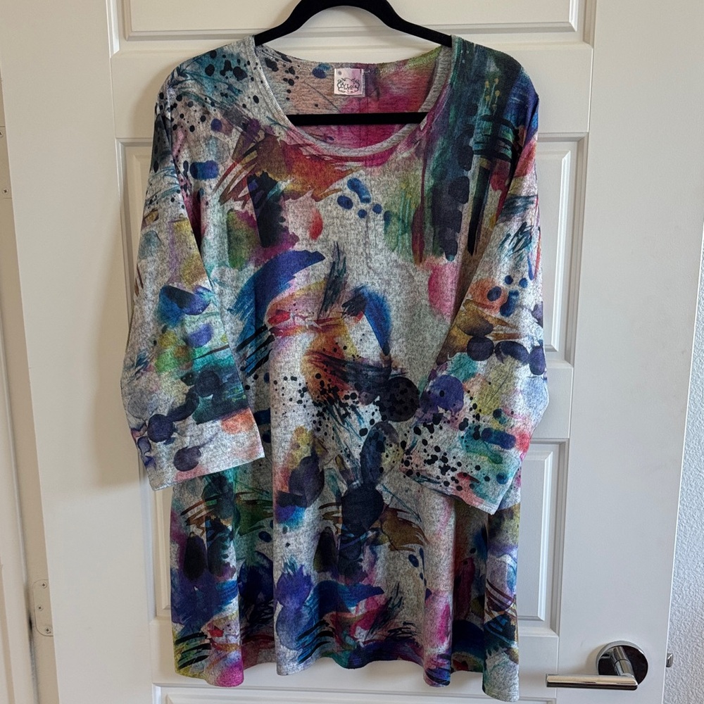Et Lois Multicolor Abstract Top